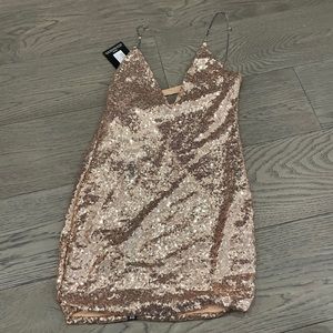 PRETTY LITTLE THING DRESS